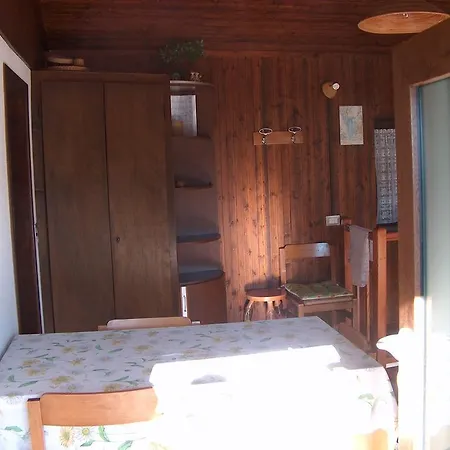Apartman Casa Gina Armeno